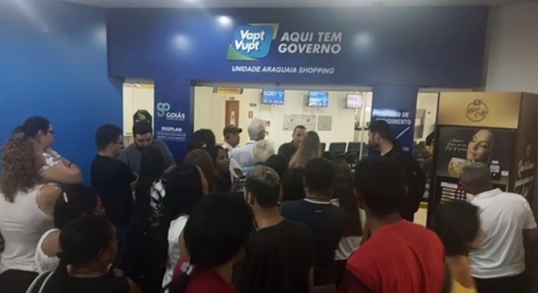 Que susto! Vapt Vupt do Araguaia Shopping é evacuado, em Goiânia e a suspeita é de contaminação no ar condicionado.